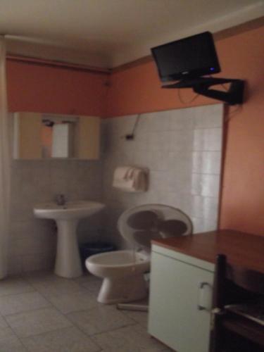 Hotel Merano Милано Екстериор снимка